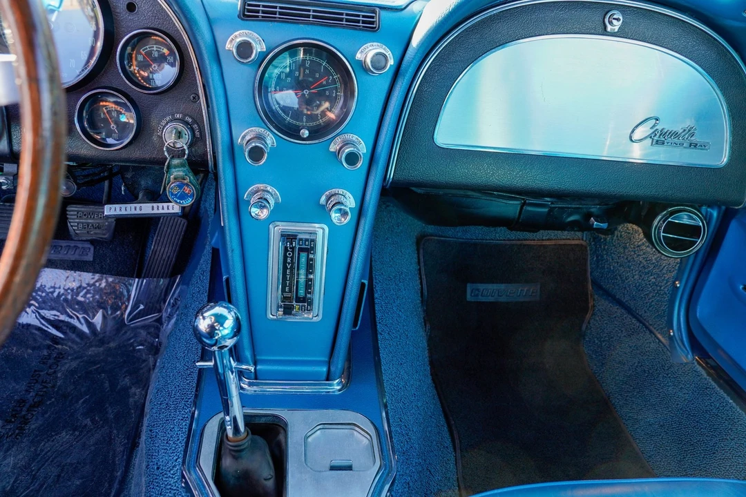 1966 Chevrolet Corvette C2 - Image 12 of 31