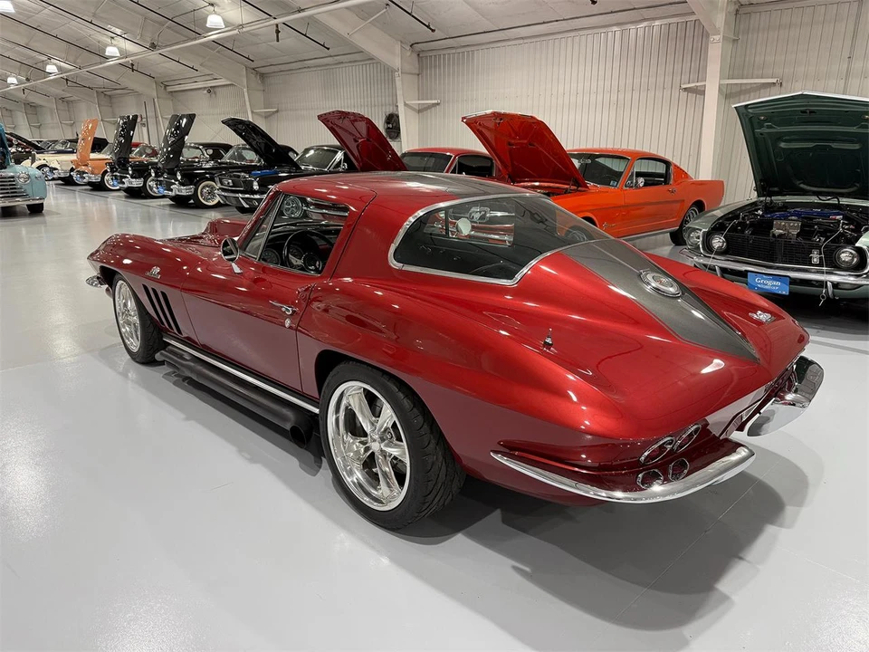 1966 Chevrolet Corvette C2 - Image 3 of 31