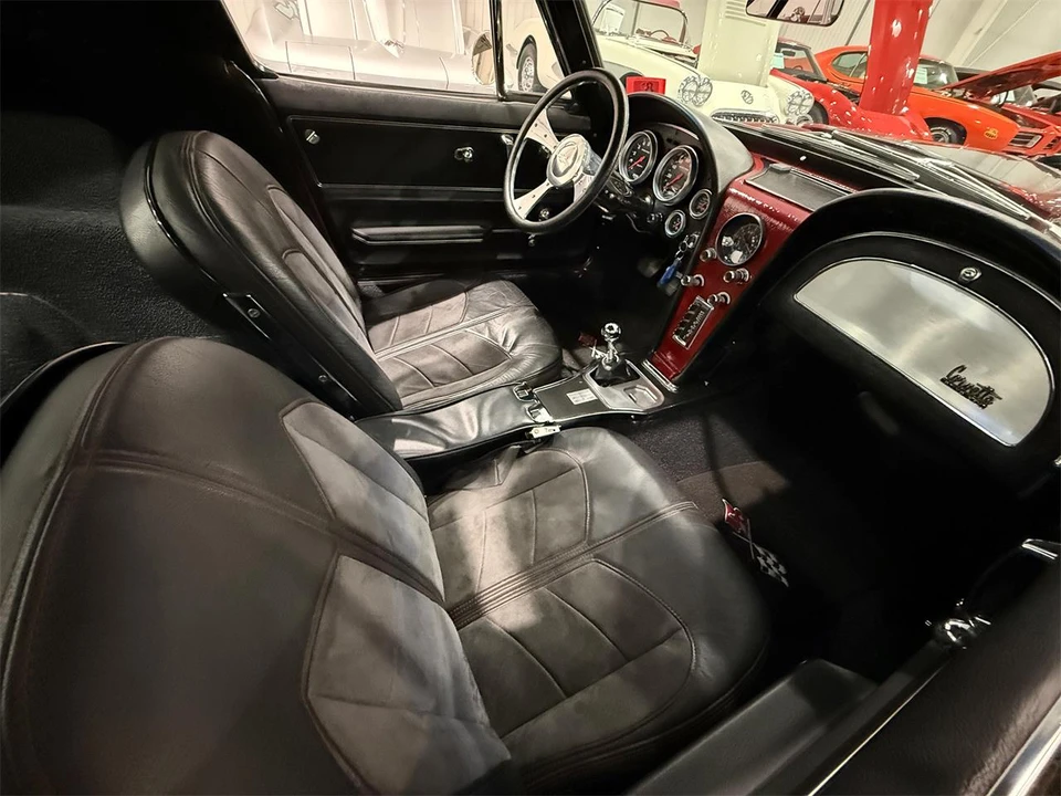 1966 Chevrolet Corvette C2 - Image 27 of 31