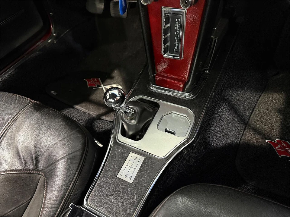 1966 Chevrolet Corvette C2 - Image 24 of 31