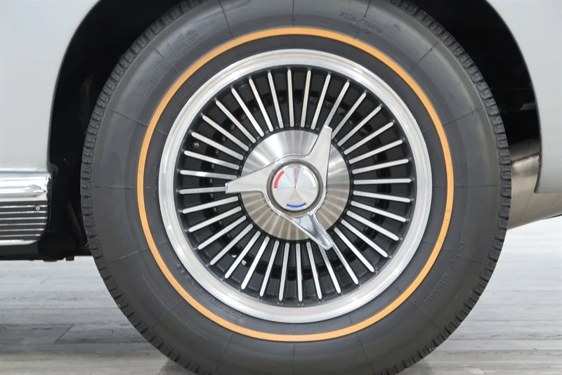 1966 Chevrolet Corvette C2 - Image 18 of 21