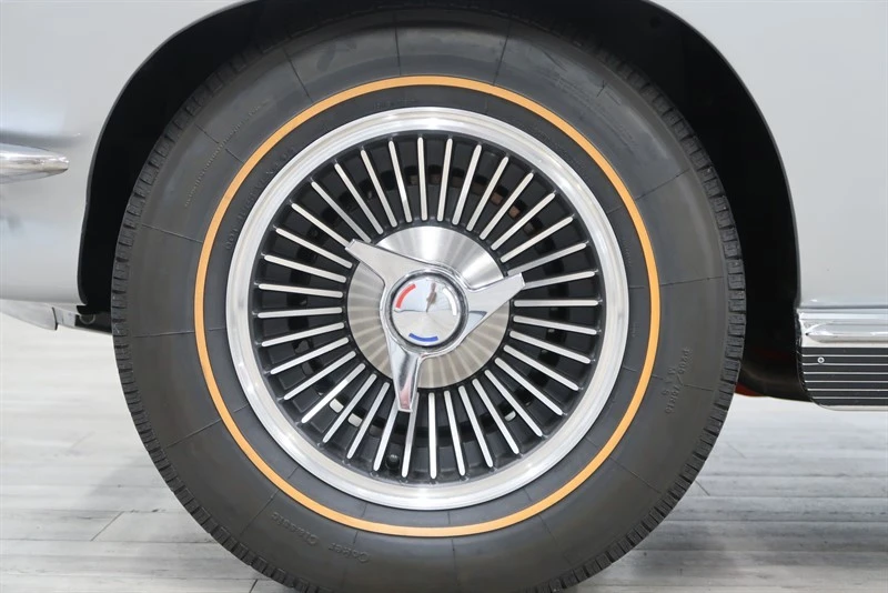 1966 Chevrolet Corvette C2 - Image 16 of 21