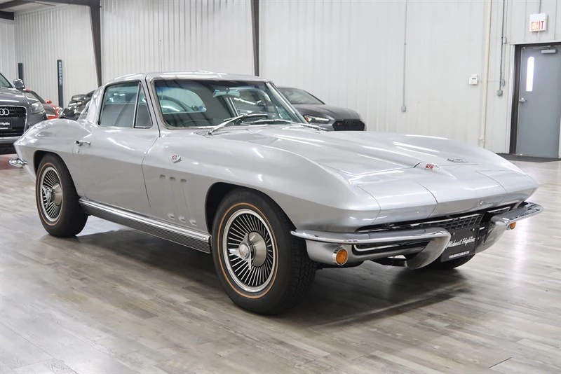 1966 Chevrolet Corvette C2 - Image 8 of 21
