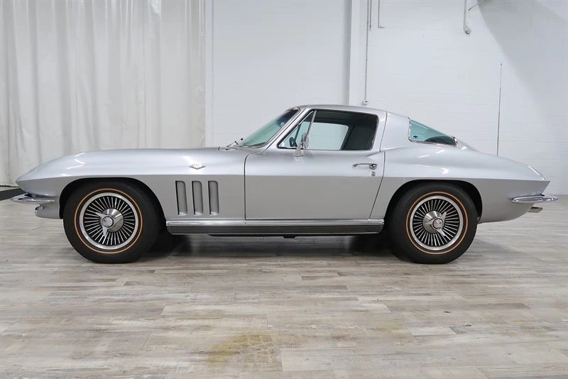 1966 Chevrolet Corvette C2 - Image 12 of 21