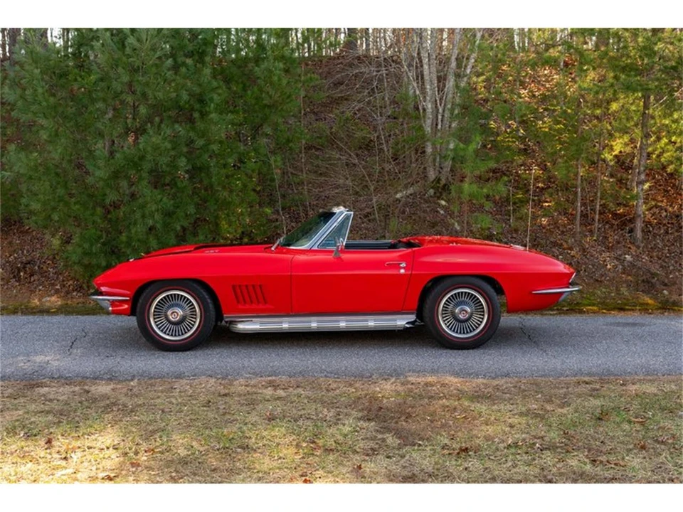 1966 Chevrolet Corvette C2 - Image 2 of 31