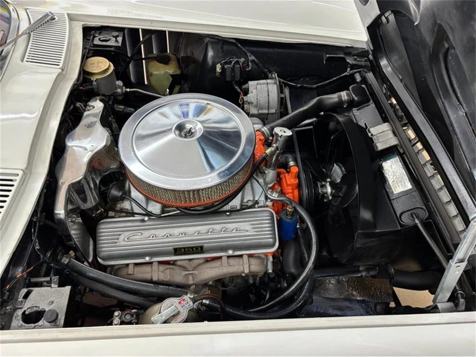 1966 Chevrolet Corvette C2 - Image 17 of 17