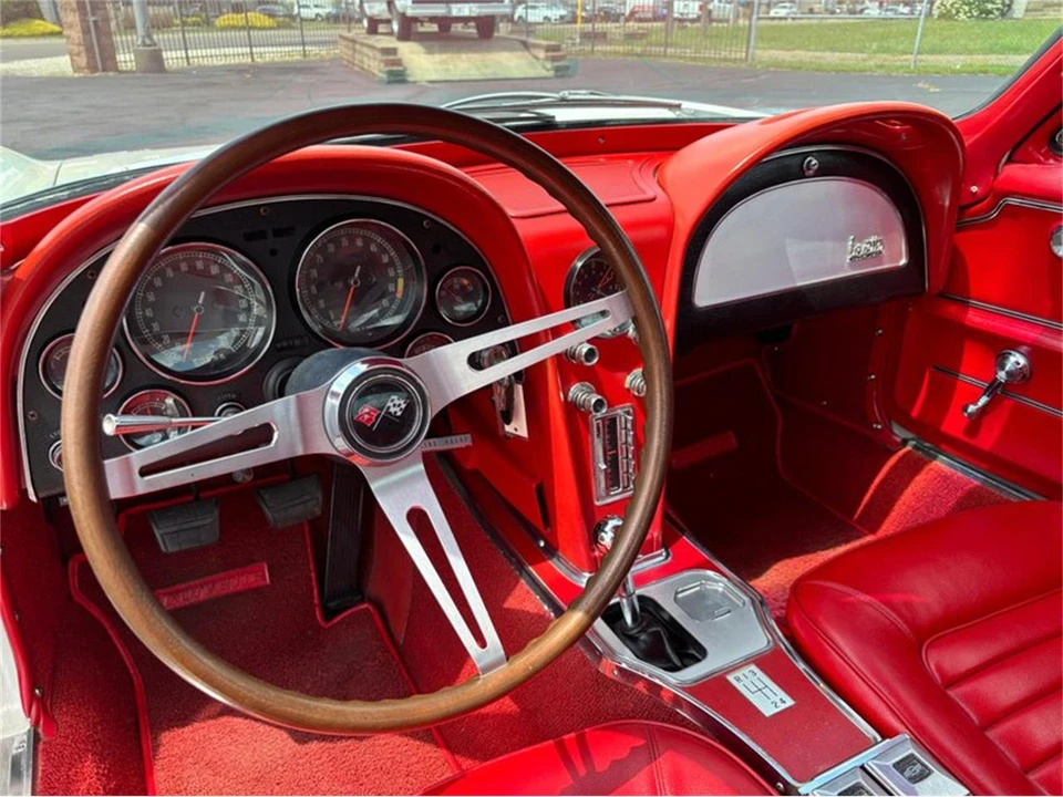 1966 Chevrolet Corvette C2 - Image 11 of 17