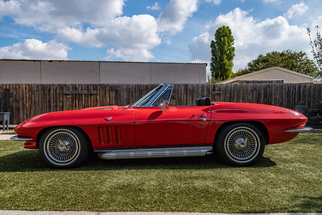 1966 Chevrolet Corvette C2 - Image 3 of 31