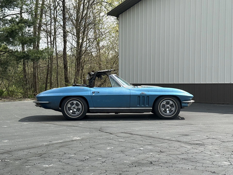1966 Chevrolet Corvette C2 427 - Image 11 of 31