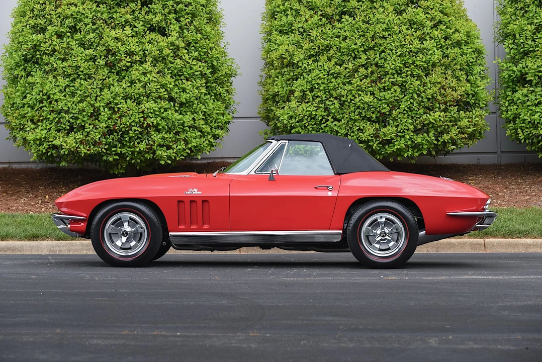 1966 Chevrolet Corvette C2 427 - Image 8 of 31