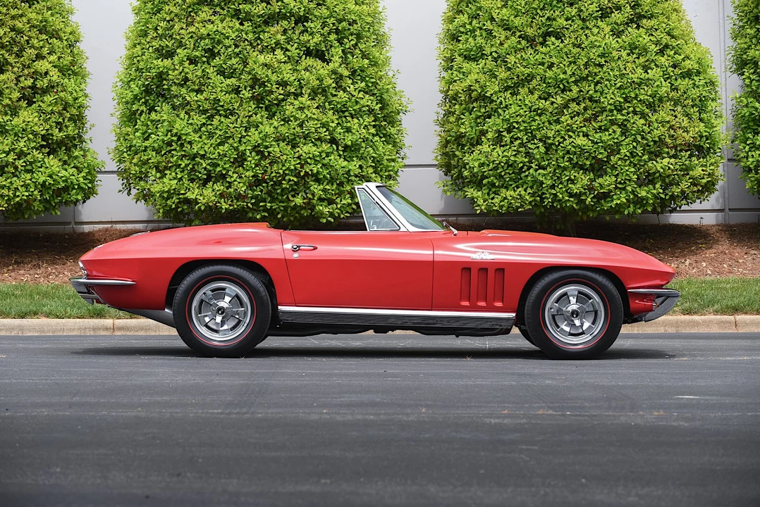 1966 Chevrolet Corvette C2 427 - Image 2 of 31