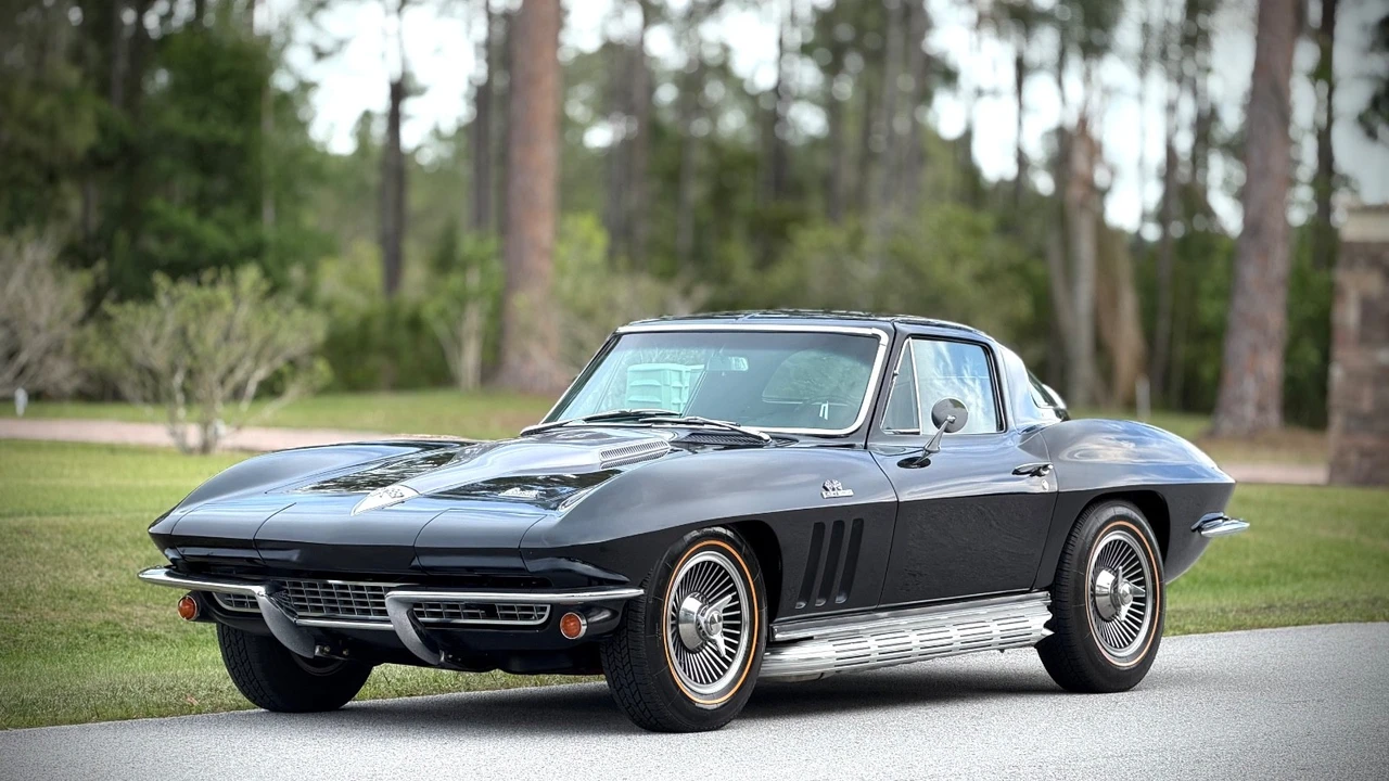 1966 Chevrolet Corvette C2 - Image 7 of 31