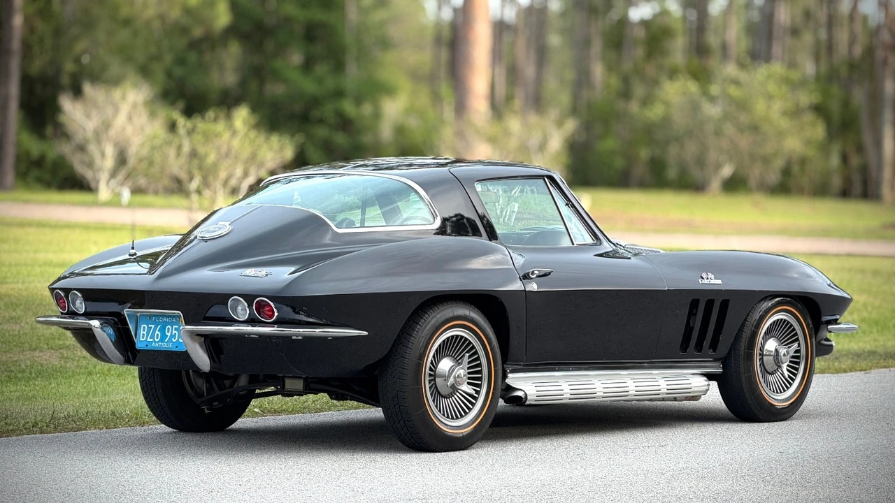 1966 Chevrolet Corvette C2 - Image 10 of 31