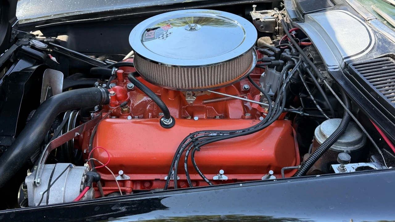 1966 Chevrolet Corvette C2 - Image 17 of 31