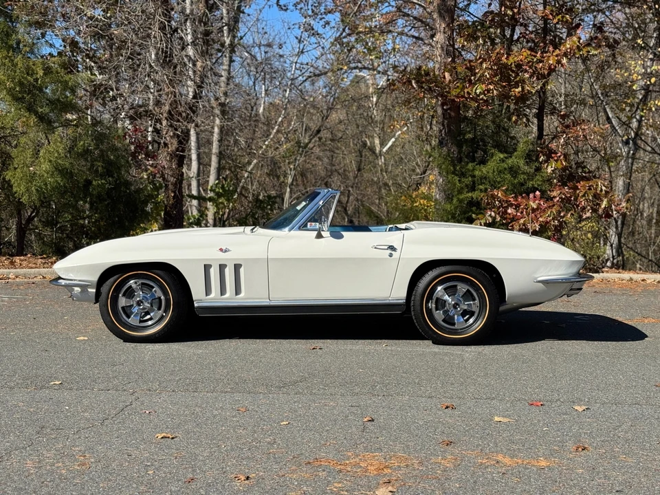 1966 Chevrolet Corvette C2 - Image 6 of 12