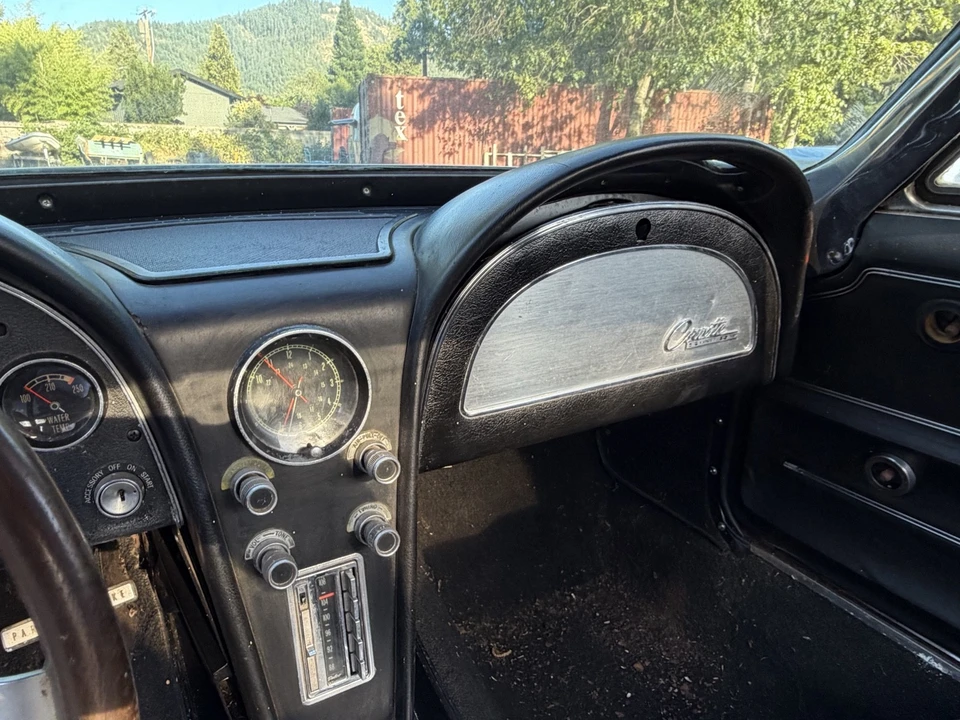1966 Chevrolet Corvette C2 - Image 21 of 31