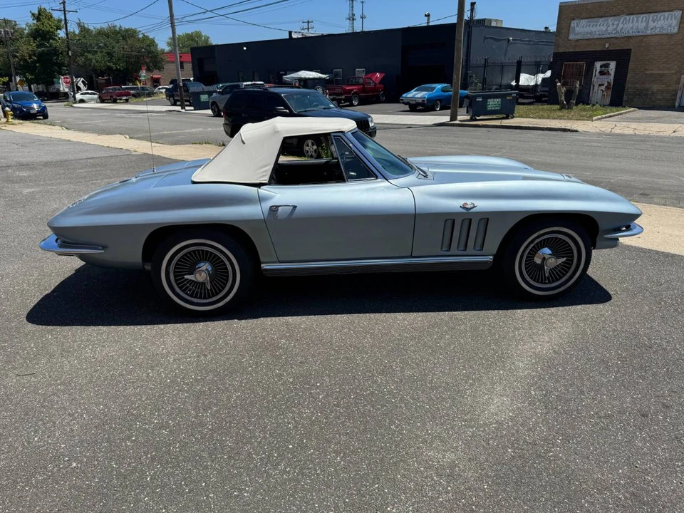 1966 Chevrolet Corvette C2 - Image 4 of 21
