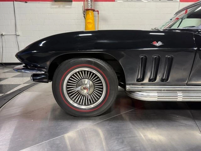 1966 Chevrolet Corvette C2 - Image 22 of 31