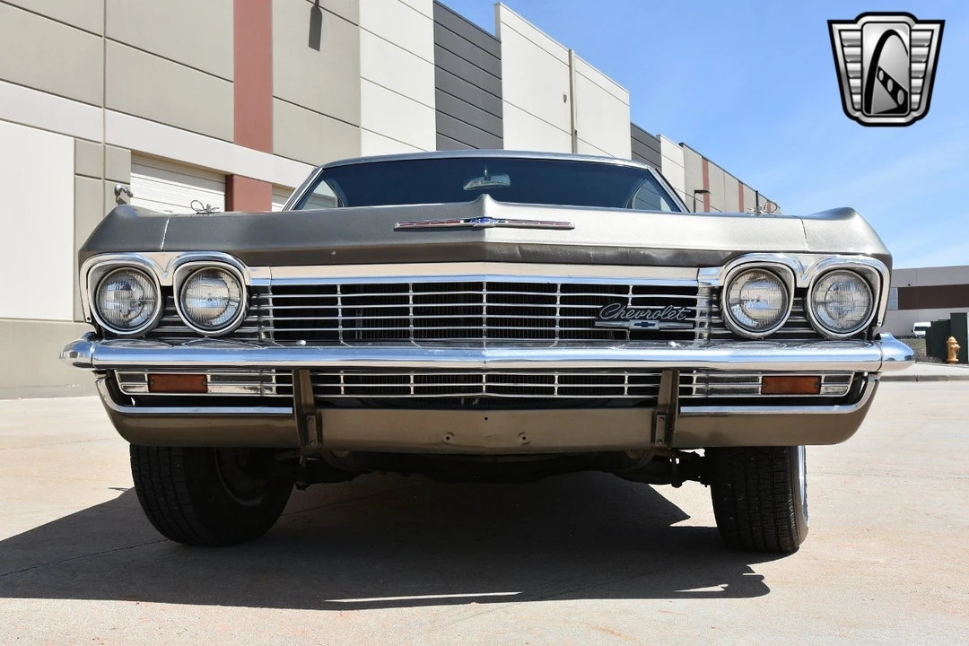 1966 Chevrolet Impala 3rd Gen - Image 11 of 12