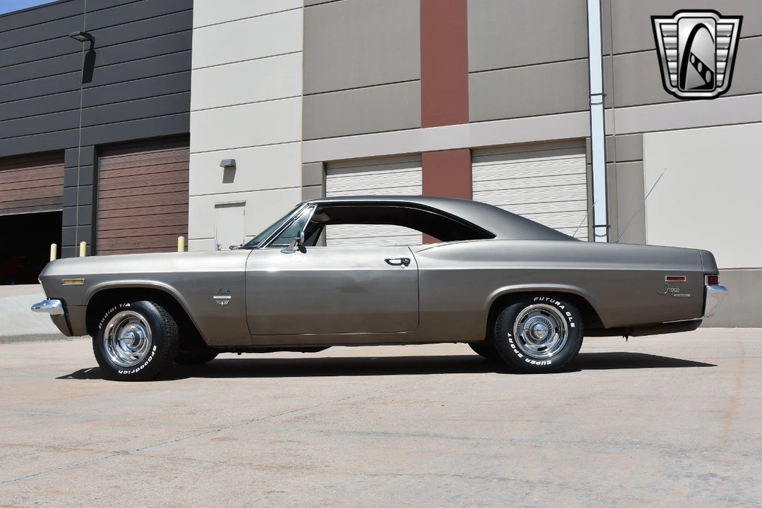 1966 Chevrolet Impala 3rd Gen - Image 4 of 12