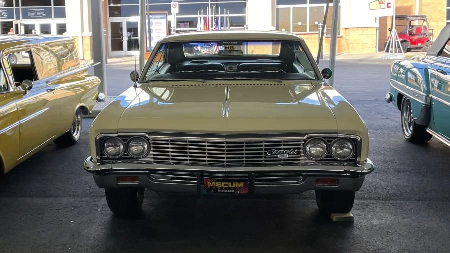 1966 Chevrolet Impala 4th Gen - Image 2 of 8