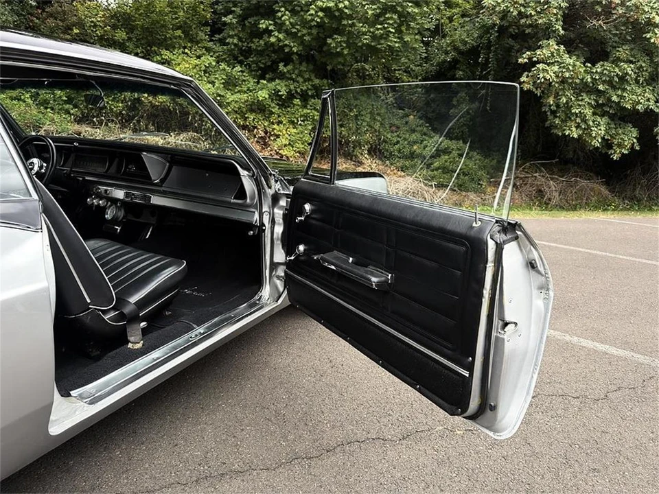 1966 Chevrolet Impala 4th Gen - Image 20 of 31