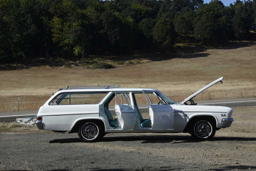 1966 Chevrolet Impala 4th Gen - Image 17 of 31