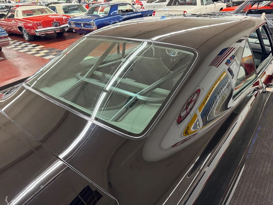 1966 Chevrolet Impala 4th Gen - Image 17 of 21