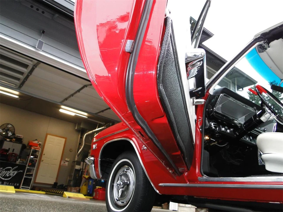 1966 Chevrolet Impala SS 4th Gen - Image 12 of 31
