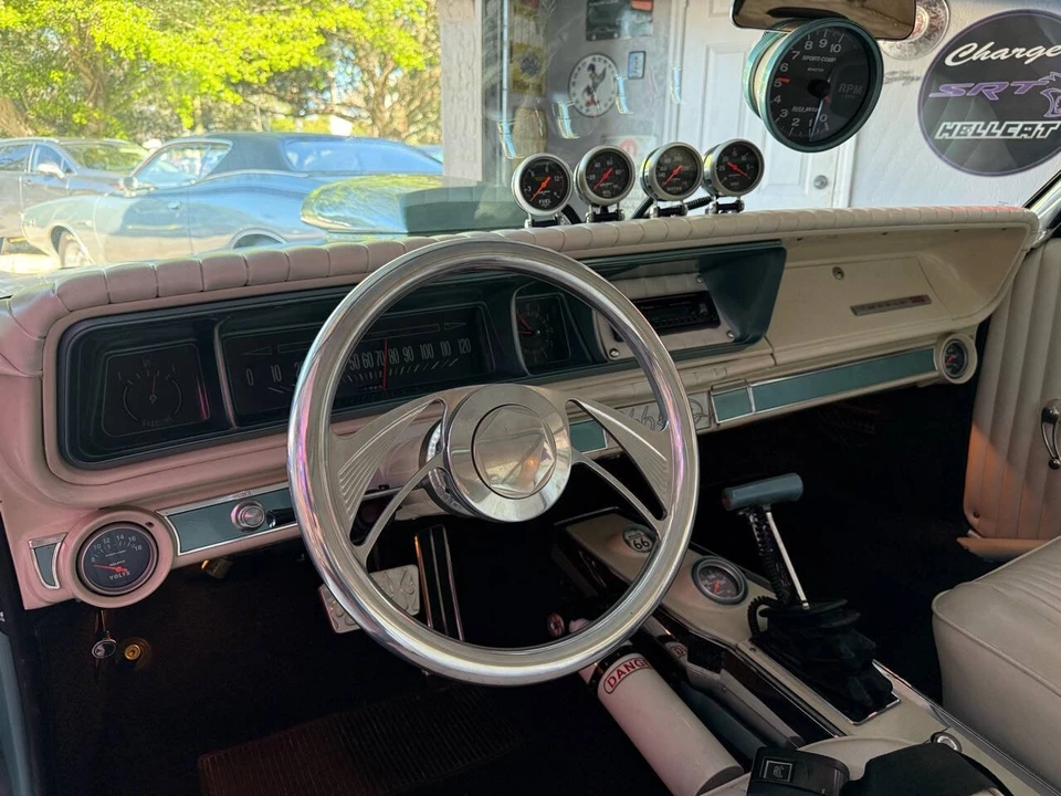 1966 Chevrolet Impala SS 4th Gen - Image 30 of 31