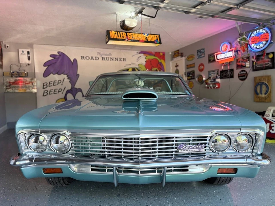 1966 Chevrolet Impala SS 4th Gen - Image 16 of 31