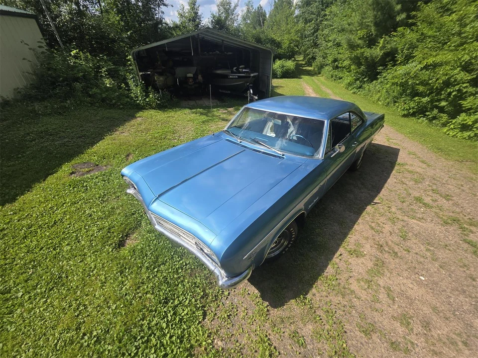 1966 Chevrolet Impala SS 4th Gen - Image 9 of 31