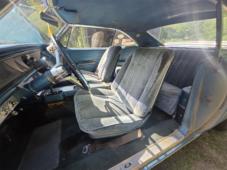 1966 Chevrolet Impala SS 4th Gen - Image 25 of 31