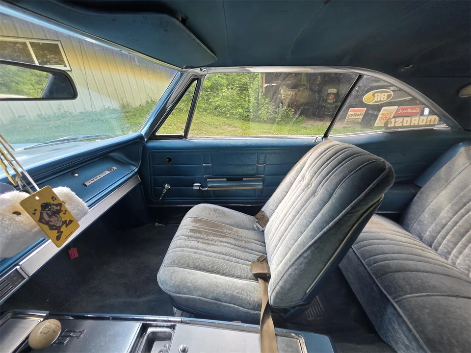 1966 Chevrolet Impala SS 4th Gen - Image 28 of 31