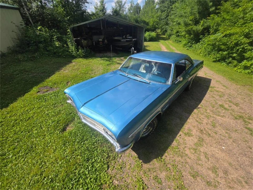 1966 Chevrolet Impala SS 4th Gen - Image 9 of 31