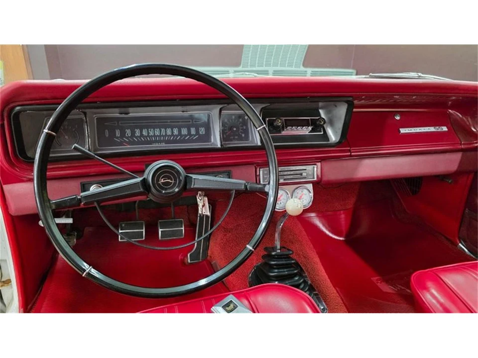 1966 Chevrolet Impala SS 4th Gen - Image 29 of 31