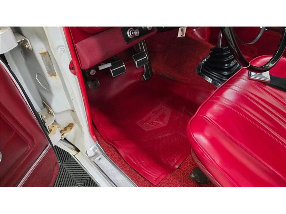1966 Chevrolet Impala SS 4th Gen - Image 25 of 31