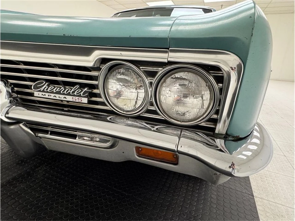 1966 Chevrolet Impala SS 4th Gen - Image 11 of 31