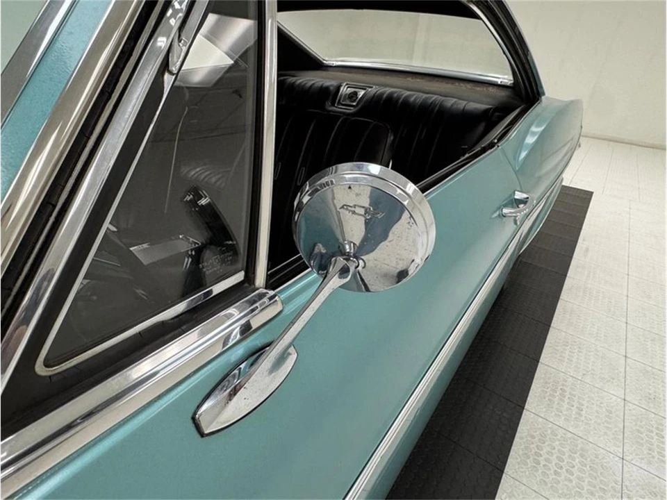 1966 Chevrolet Impala SS 4th Gen - Image 17 of 31