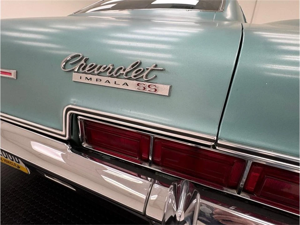 1966 Chevrolet Impala SS 4th Gen - Image 23 of 31