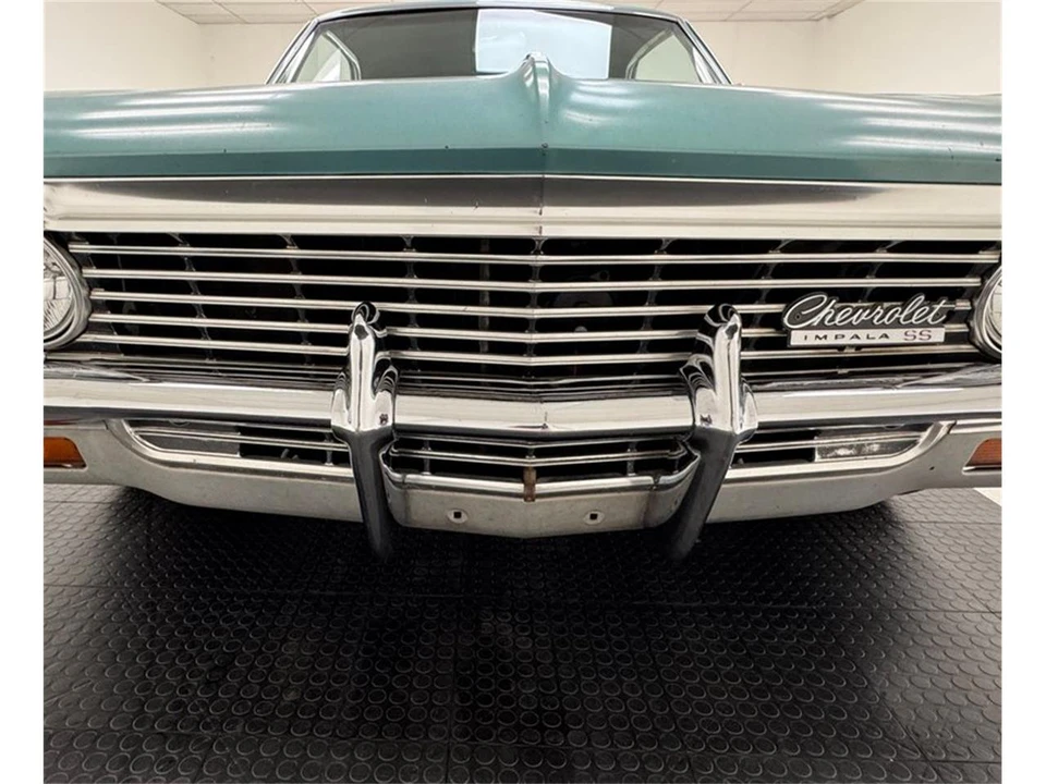 1966 Chevrolet Impala SS 4th Gen - Image 9 of 31
