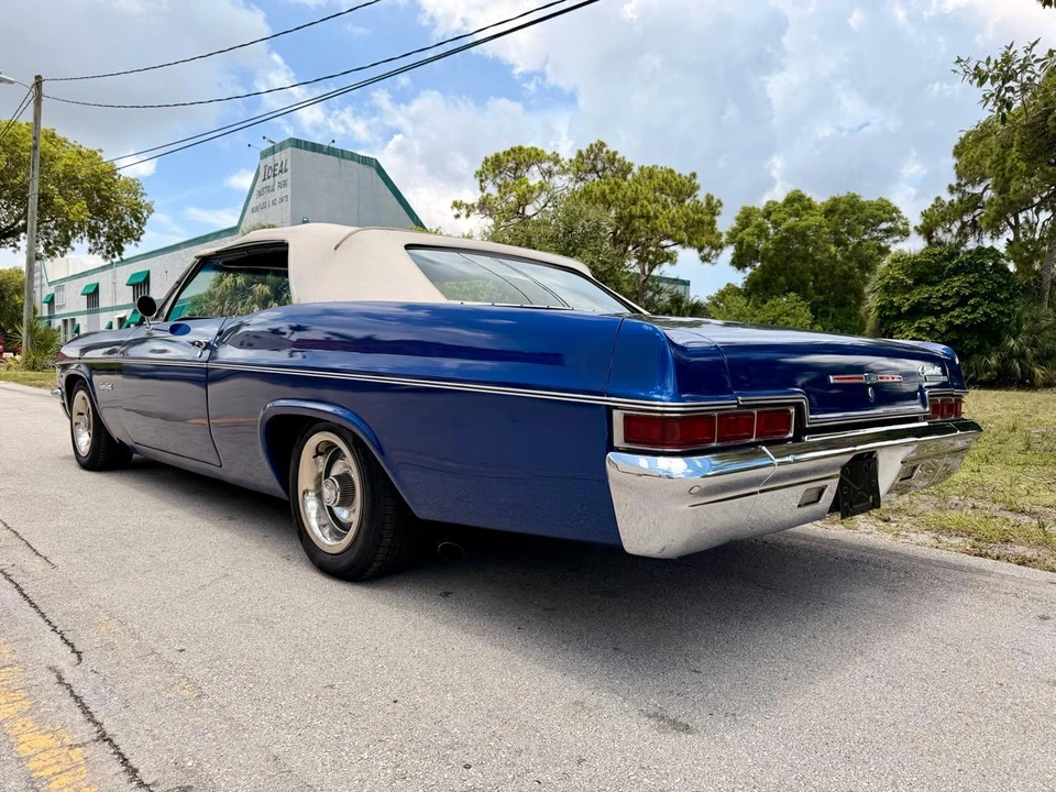 1966 Chevrolet Impala SS 4th Gen - Image 19 of 31