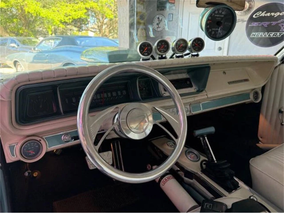 1966 Chevrolet Impala SS 4th Gen - Image 13 of 30