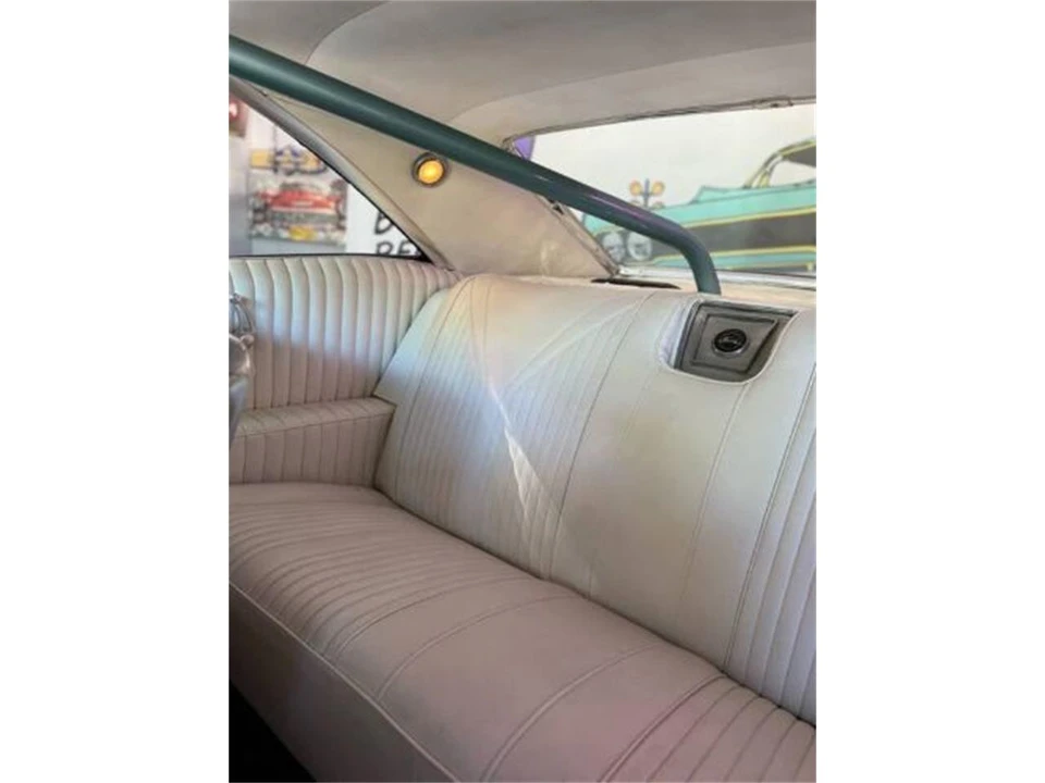 1966 Chevrolet Impala SS 4th Gen - Image 11 of 30