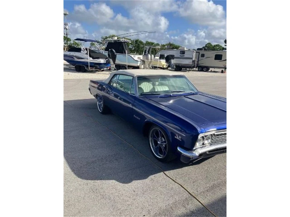 1966 Chevrolet Impala SS 4th Gen - Image 14 of 19