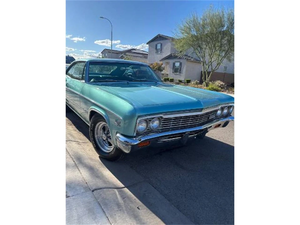 1966 Chevrolet Impala SS 4th Gen - Image 13 of 14