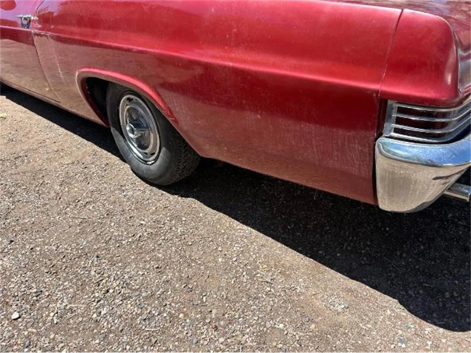 1966 Chevrolet Impala SS 4th Gen - Image 8 of 14