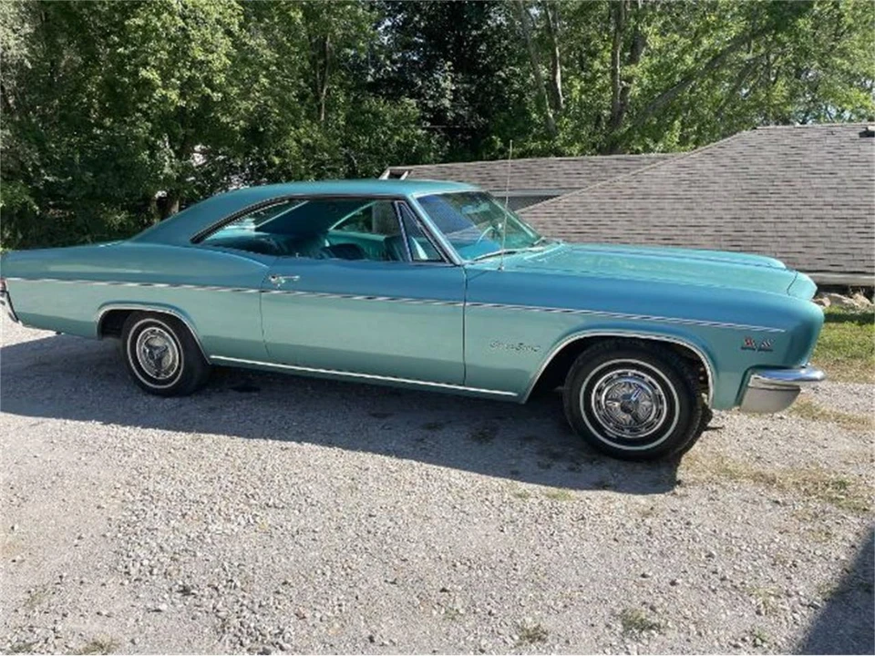 1966 Chevrolet Impala SS 4th Gen - Image 7 of 19