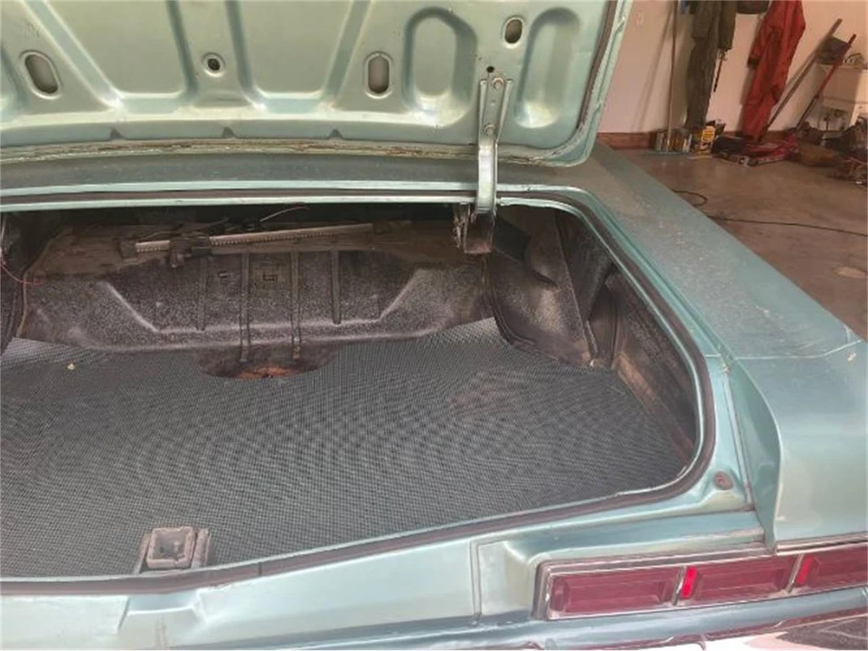 1966 Chevrolet Impala SS 4th Gen - Image 15 of 19