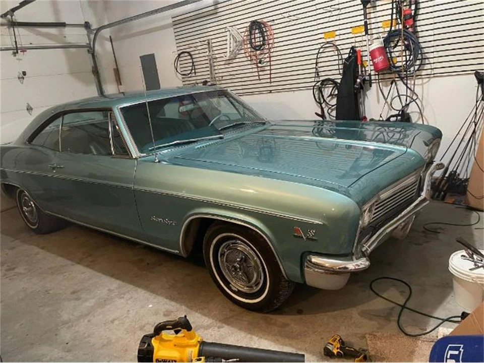 1966 Chevrolet Impala SS 4th Gen - Image 13 of 19